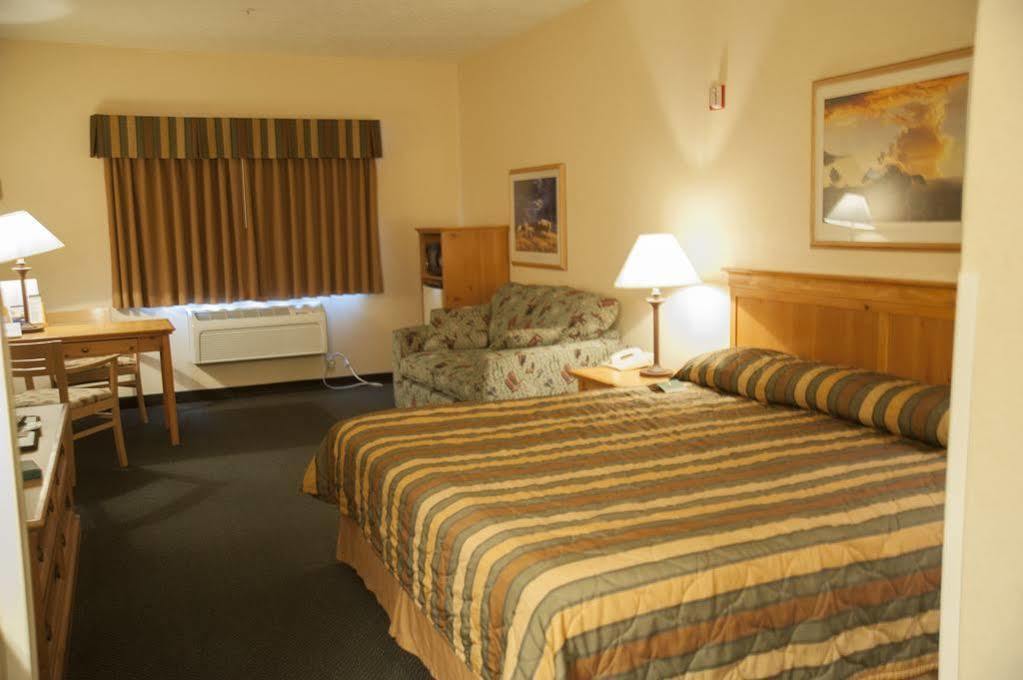 Country Inn & Suites By Radisson, Prineville, Or Dış mekan fotoğraf